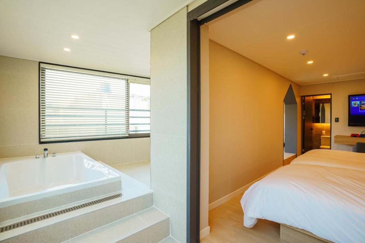 Hotel Pico ทงยอง ภายนอก รูปภาพ